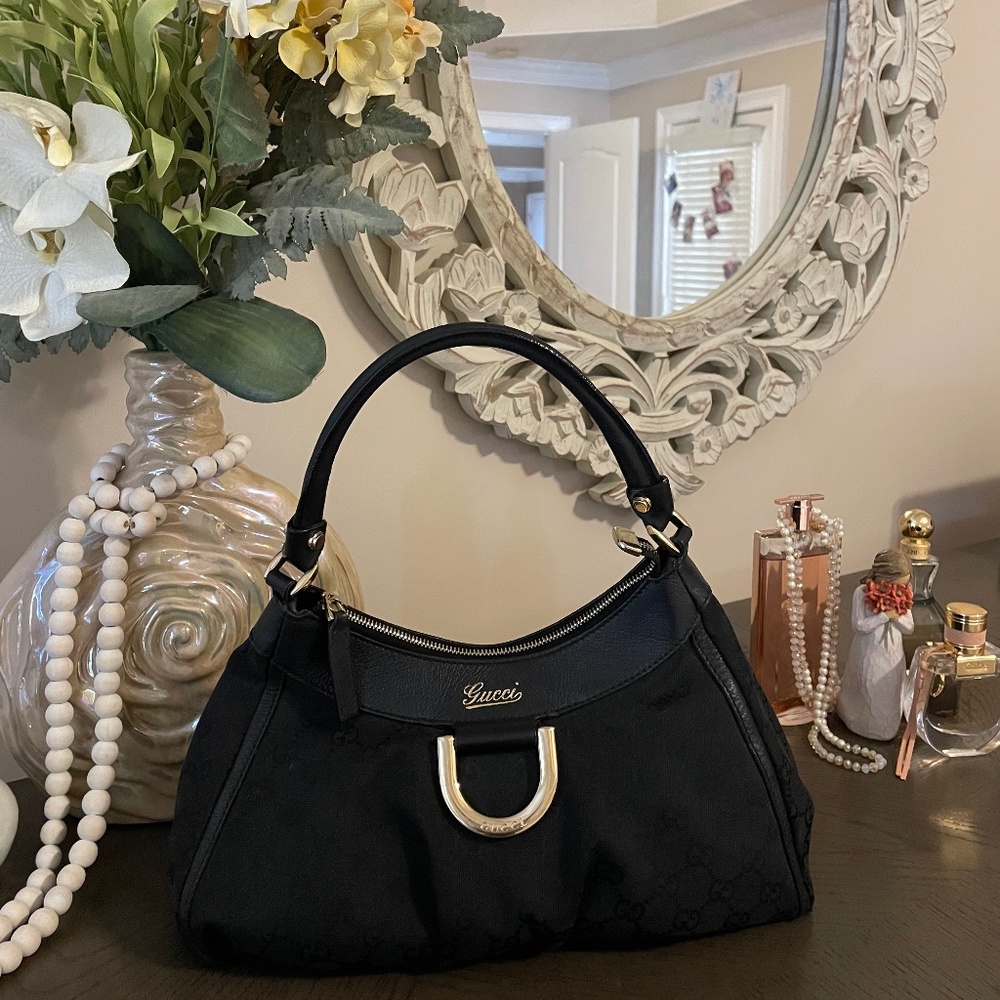 Authentic GUCCI Abbey